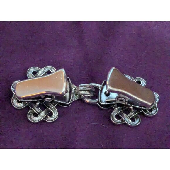 Silver Tone Double Shawl Cardigan Clasp Shamrock Celtic Knot 2 in Long CL5 - Picture 2 of 3